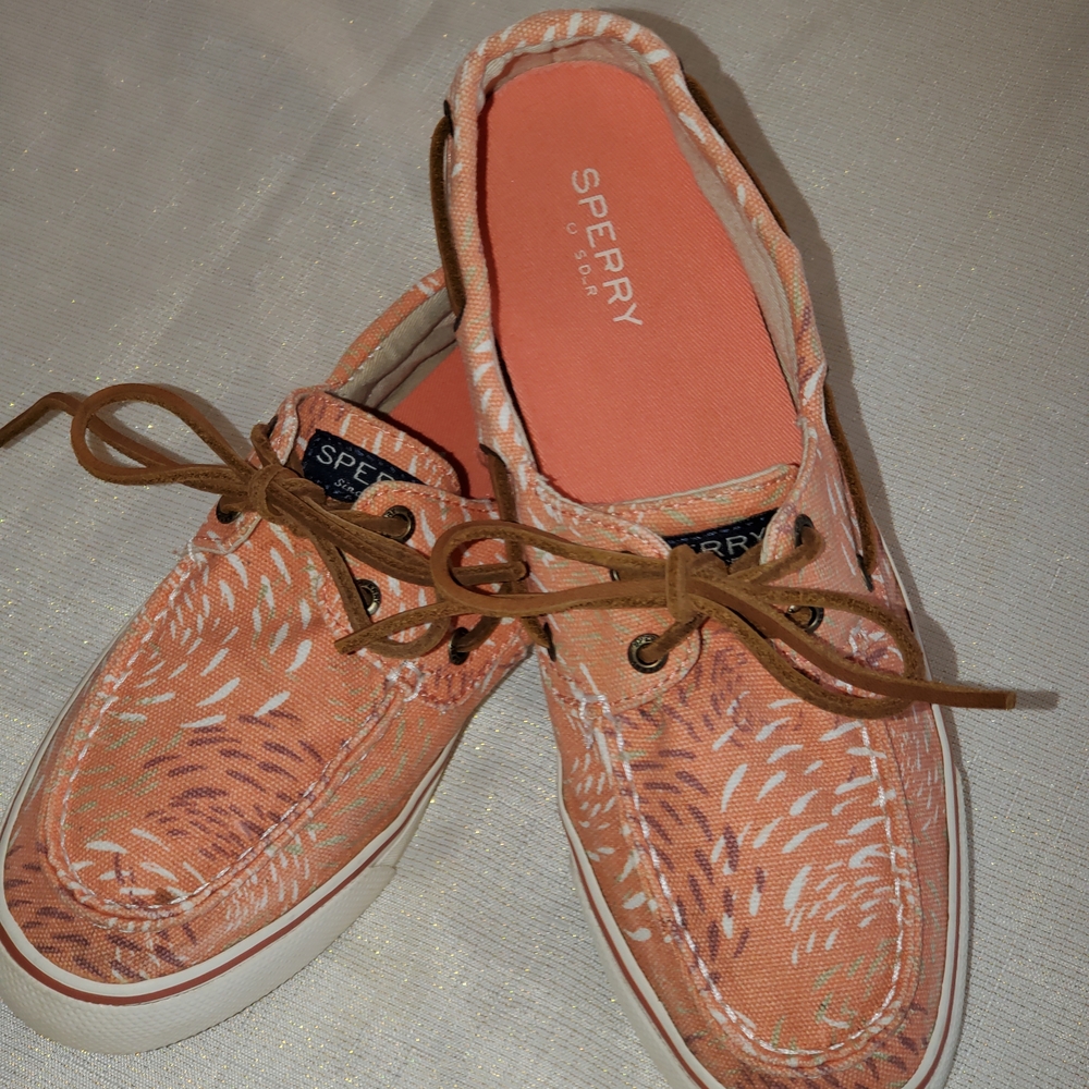 Sperry Women's Coral Canvas Sneakers Sz. 9